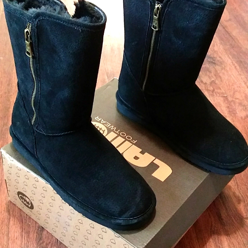 Lamo Boots - never worn